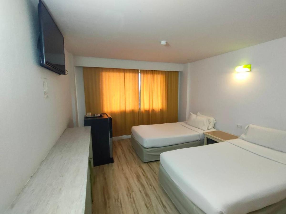 Intertower Hotel Sungai Kolok Exteriör bild