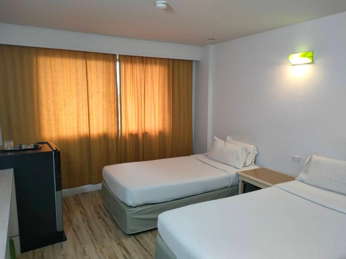 Intertower Hotel Sungai Kolok Exteriör bild