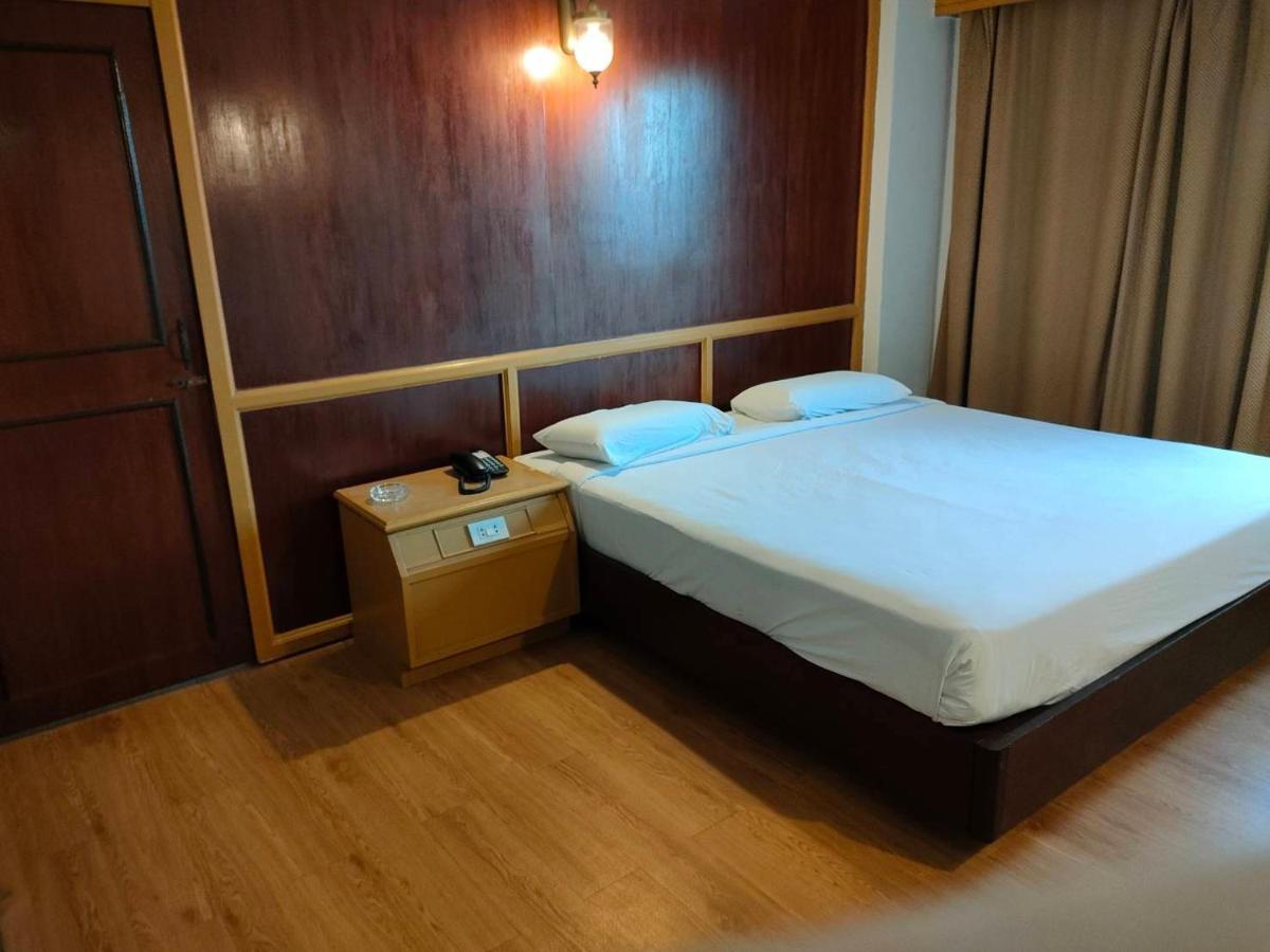 Intertower Hotel Sungai Kolok Exteriör bild
