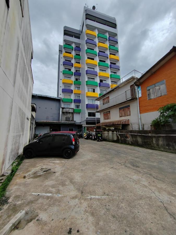 Intertower Hotel Sungai Kolok Exteriör bild